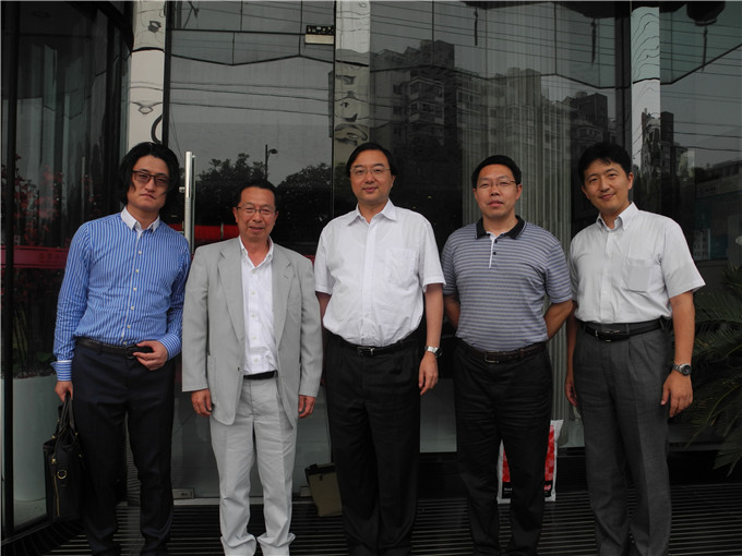 周勇会见东京商品交易所及新加坡辉立期货开元网页版客人